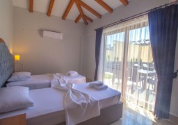 Villa Tlos 1